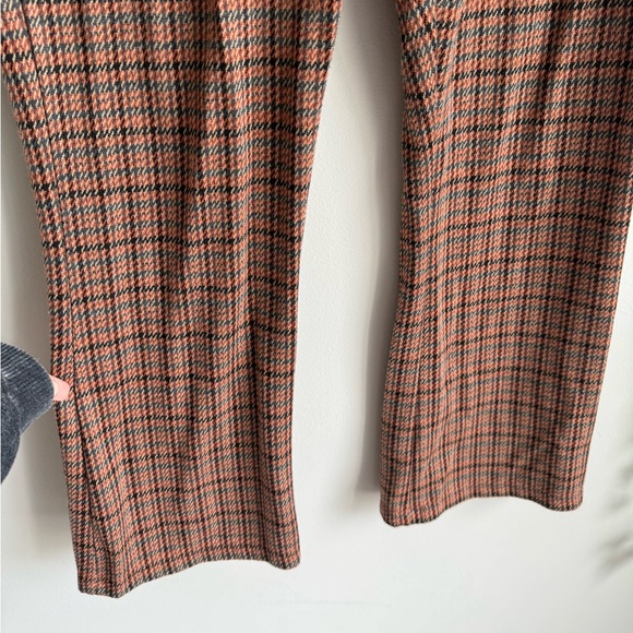 🌿 Urban Outfitters Plaid Herringbone High Waisted Flare Pants - Picture 3 of 6